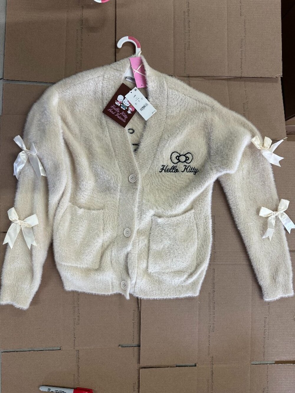 NWT Hello Kitty & Friends Sanrio Womens Graphic Cardigan Cream Sweater with Bows